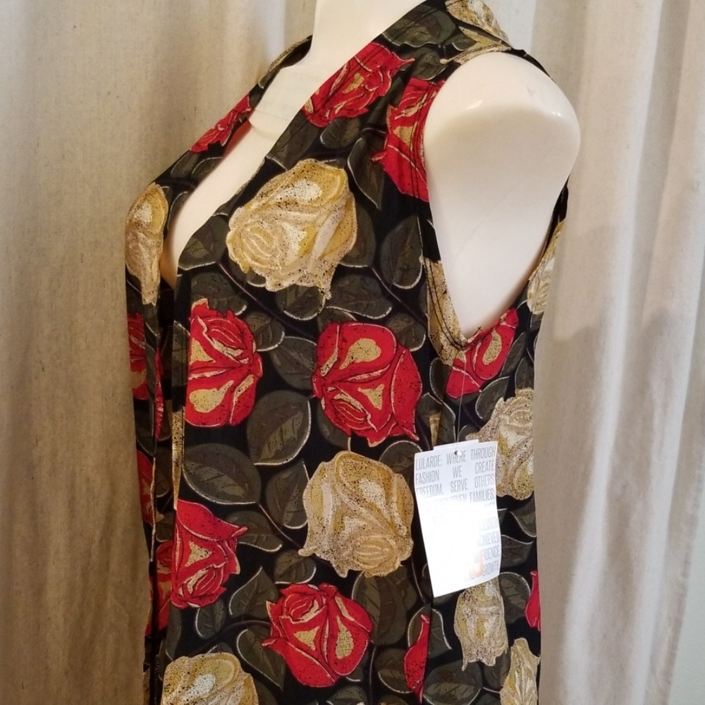 NWT LuLaRoe Joy Vest Cardigan Red Green Roses XS